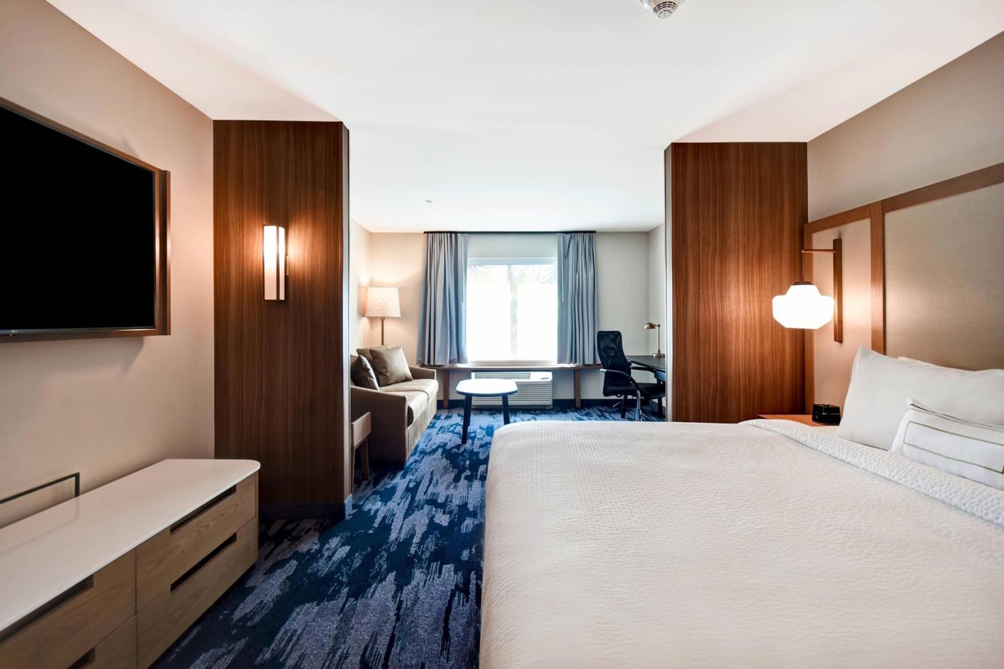 Fairfield Inn & Suites By Marriott Плимут Экстерьер фото