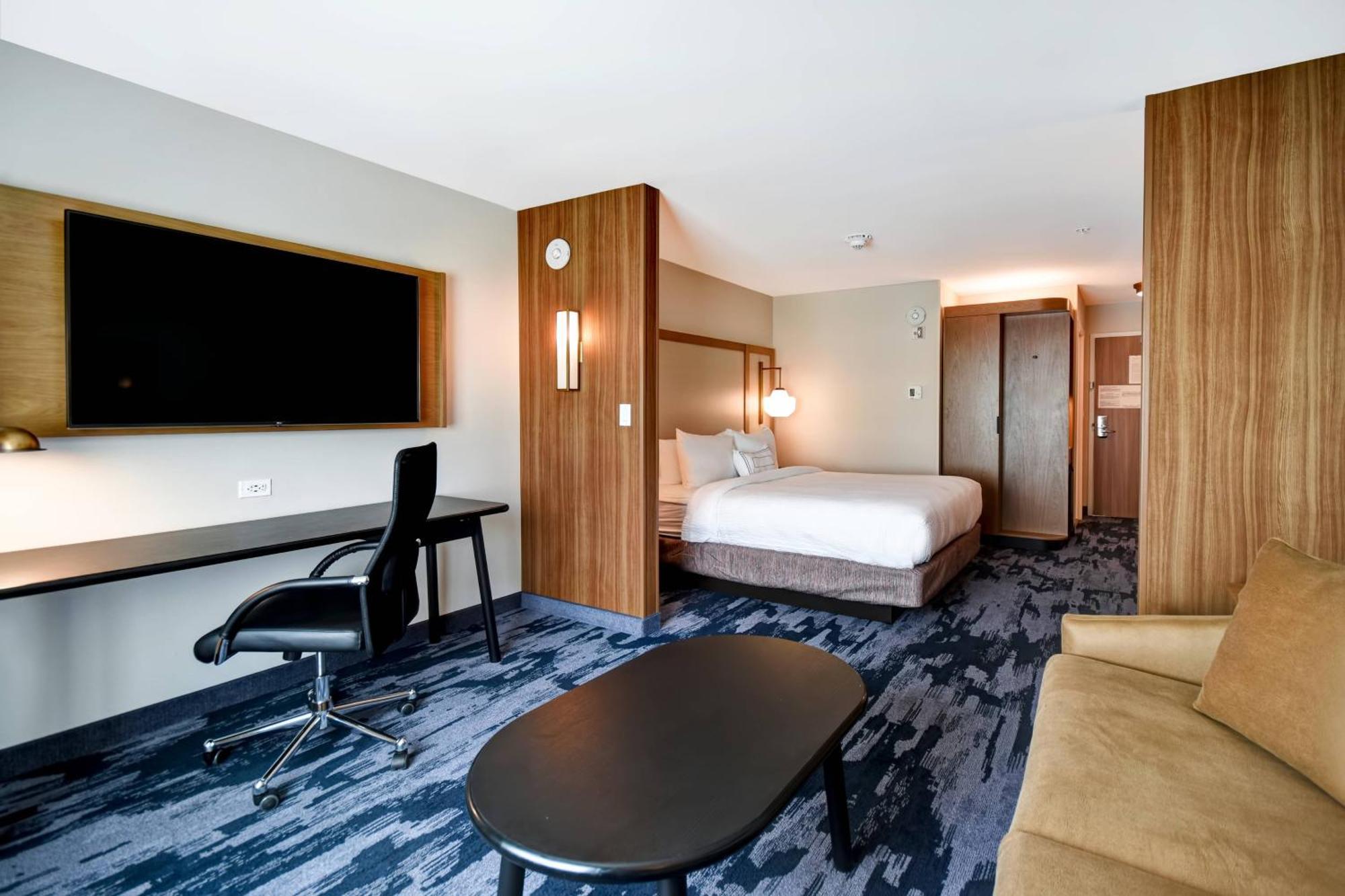Fairfield Inn & Suites By Marriott Плимут Экстерьер фото