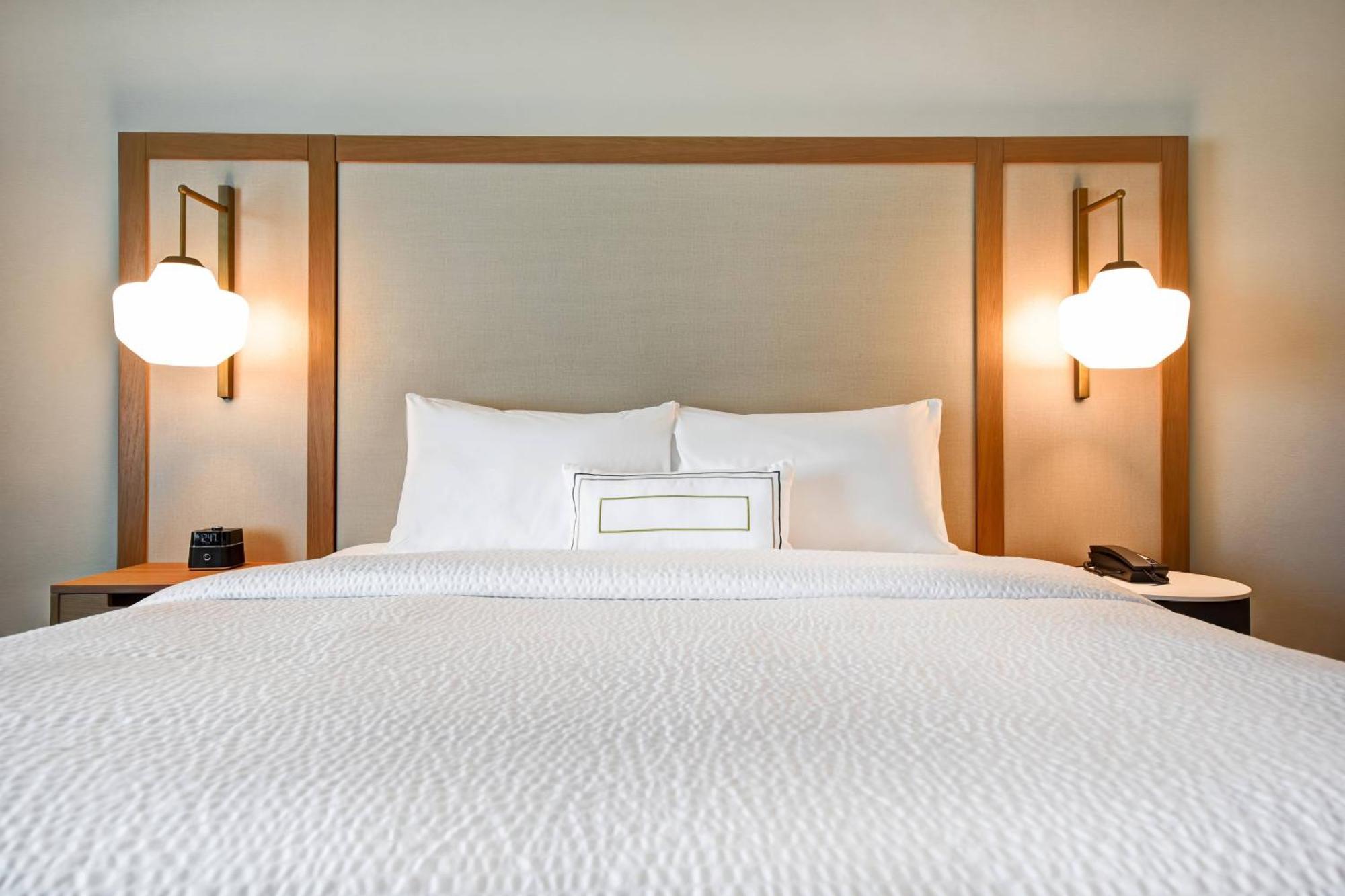 Fairfield Inn & Suites By Marriott Плимут Экстерьер фото