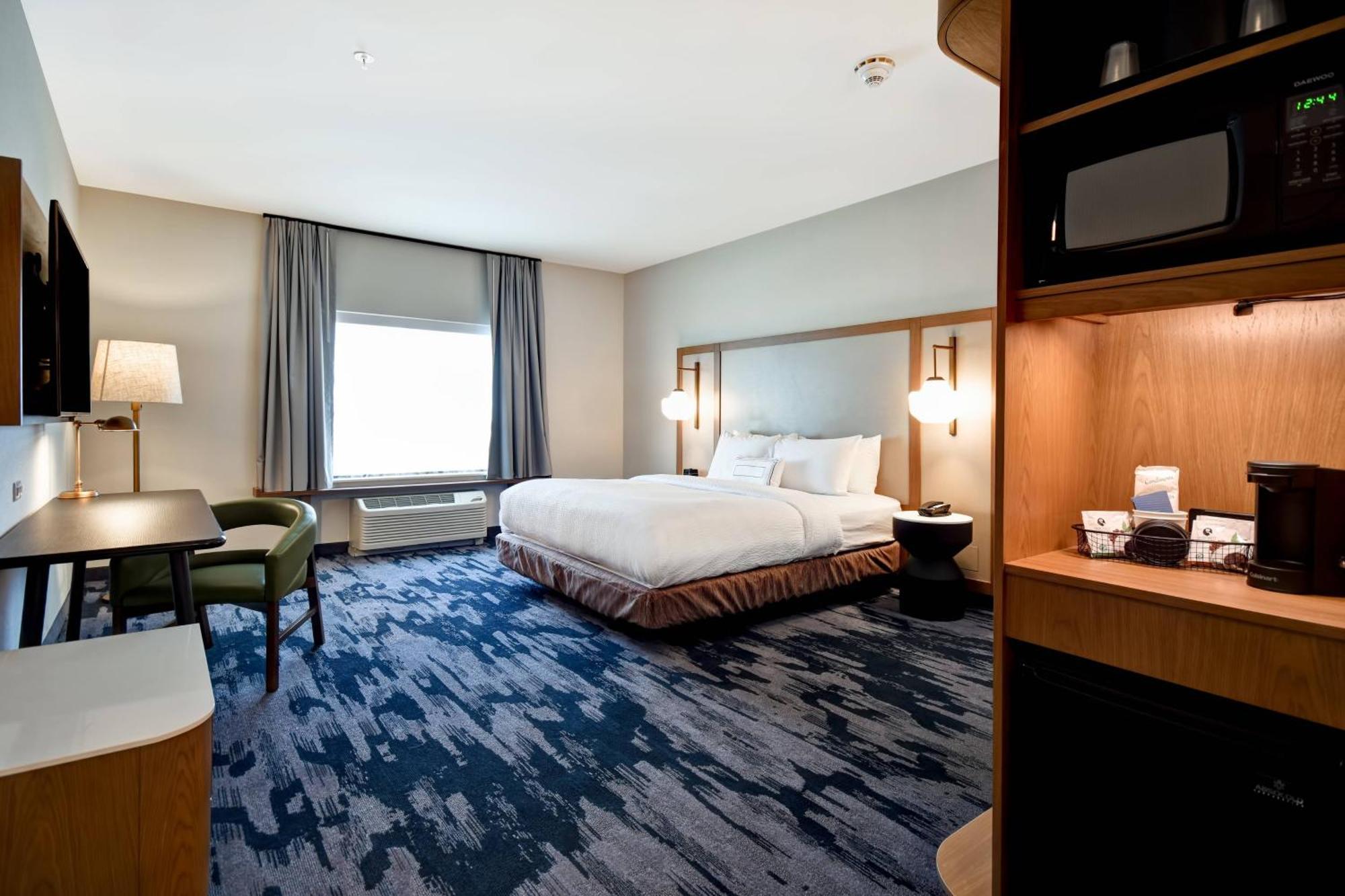 Fairfield Inn & Suites By Marriott Плимут Экстерьер фото